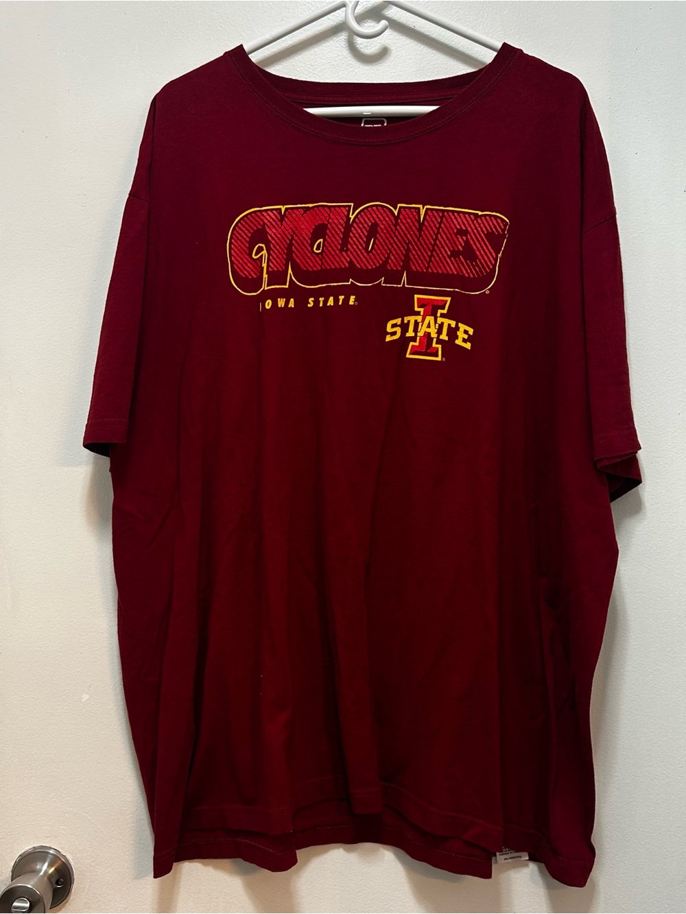 Pro Edge‎ Iowa State Cyclones Maroon Short Sleeve Tee with Gold Logo